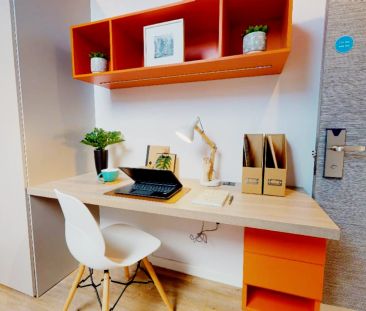 Gold Two Bedroom Apartment - Photo 2