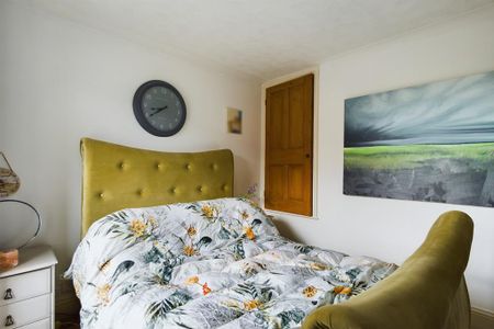 2 bedroom terraced house to rent - Photo 5