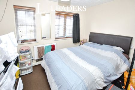 2 bedroom house to rent Mill Road, Mile End, Colchester, CO4 - Photo 4