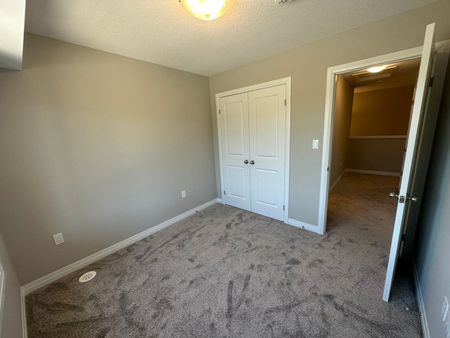 For Lease - 70 Thatcher Drive, Guelph, Ontario - Photo 3