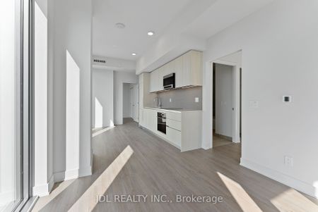 For Lease - 8 Cumberland Street Unit# 2103, Toronto, Ontario - Photo 4