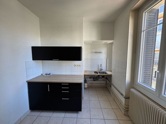 Apartment - Photo 1