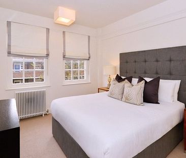 Fulham Road, London - Photo 1