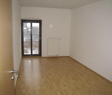 Preiswerte sonnige 2-R-Wohnung in MD- Altstadt ca.56,83m²; im DG. z... - Photo 1