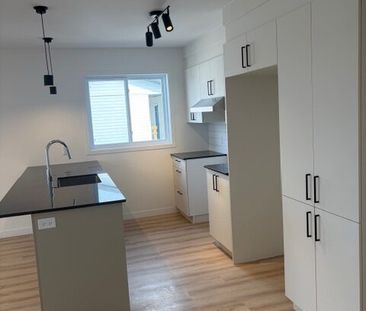 546 Rue Saint-Michel, Sherbrooke, (Vacant) QC J1E 2L1 - Photo 5