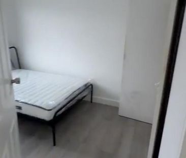 4 bedroom house share to rent - Photo 4