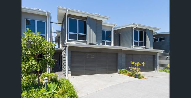 5/5 Panama Crescent, Mountain Creek (Brightwater) - Photo 1
