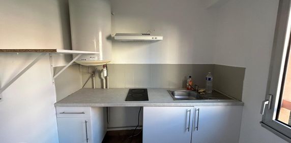 Location Appartement 1 pièce 30m² NICE 06000 - Photo 2