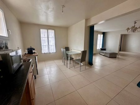 Location Appartement 3 pièces TOURNAN EN BRIE 77220 - Photo 2