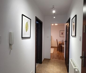 Dwupokojowe zadbane mieszkanie na Klinach - Photo 2