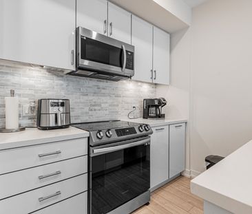 For Lease - 415 SEA RAY Avenue Unit# G13, Innisfil, Ontario - Photo 3