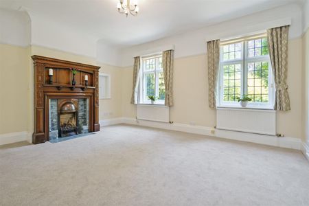 6 bed detached house to rent in Warwick Road, Solihull - Photo 4