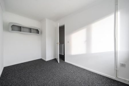 2 bedroom maisonette to rent - Photo 5