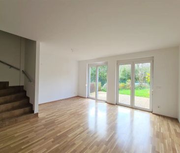 Wundeschöne Maisonettenwohnung mir Dachterrasse, Garten und Carport! - Photo 1