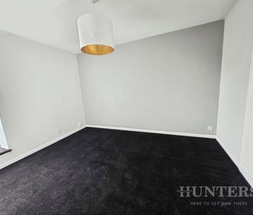 2 bedroom Flat To Let - Photo 4