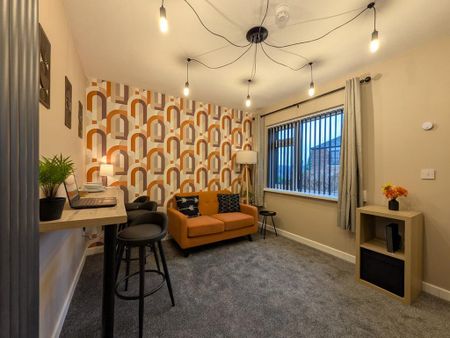 1 bedroom in a house share to rent - Photo 2