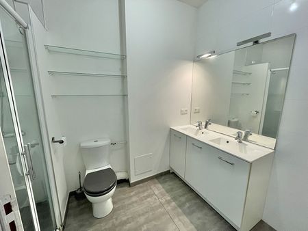 A Louer - Nantes Cathedrale - Appartement 3 Pièces En Duplex De 63.75 M² - Photo 4