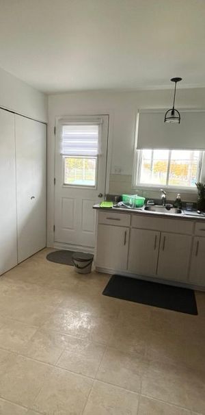 4 1/2 à louer - Photo 1