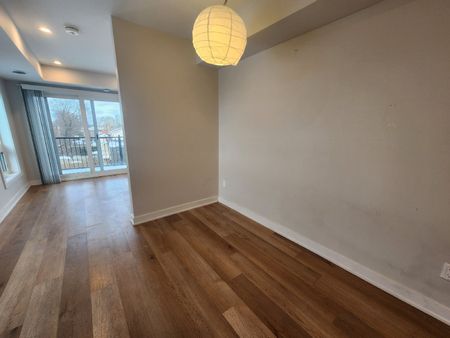 689 Churchill Avenue North - 302 - Photo 4