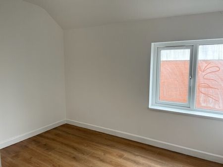 Mary Street, PORTHCAWL - Photo 2