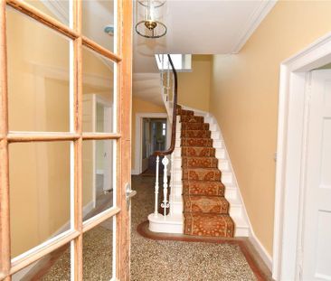4 bedroom detached house to rent - Photo 4