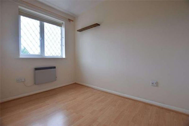 Statham Court, Bracknell, Berkshire, RG42 - Photo 1