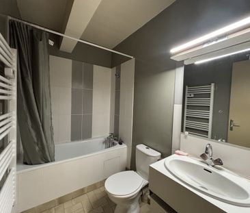 Location Appartement 1 pièce 27m² POITIERS 86000 - Photo 3