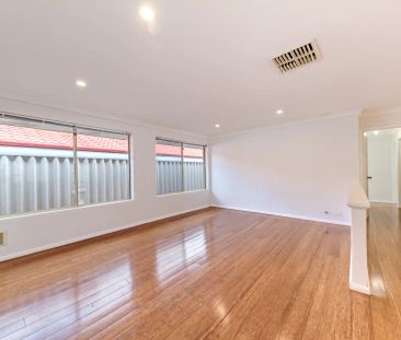 24 Voltaire Crescent, Ridgewood WA 6030 - Photo 4