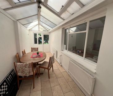4 bedroom house to rent - Photo 2