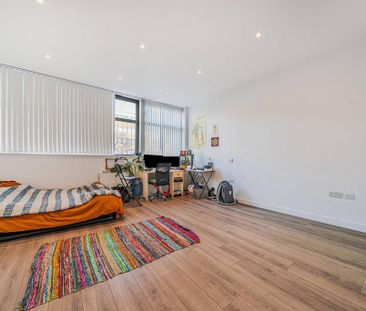 Studio to rent - Photo 3