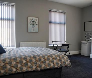 1 bedroom in a house share to rent - Photo 6