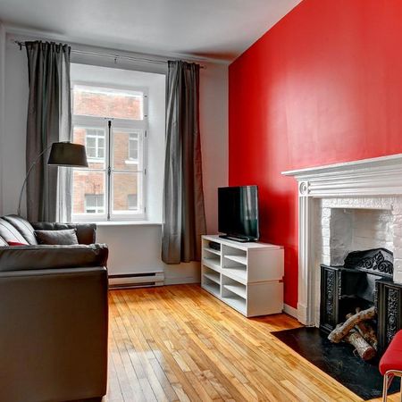 1er AVRIL - 3 1/2 en plien ♥ du Vieux-Québec - Photo 4