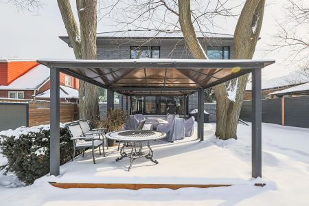 For Lease - 10 Graystone Gardens, Toronto, Ontario - Photo 4