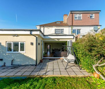 Leysdown Road, Mottingham, SE9 - Photo 2