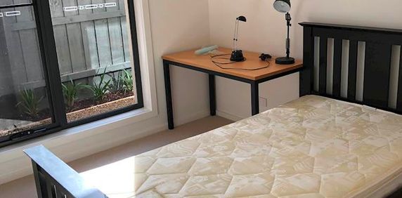 Narre Warren - Photo 2