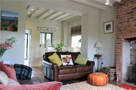Available early December, 1 The Cottages is a welcoming two bedroomed, end of terrace character cottage situated in the highly sought-after village of Kirk Hammerton whilst only a short distance away from an excellent selection of amenities and attractions. - Photo 4