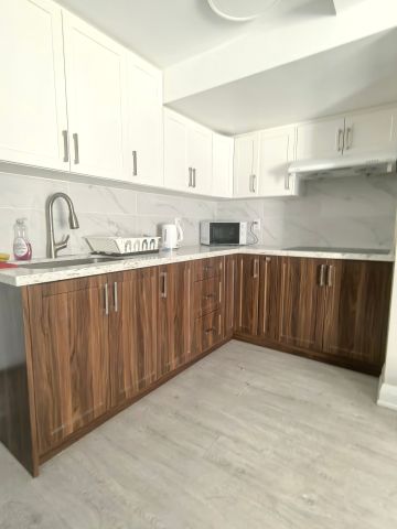 For Lease - 437 Bathurst Street, Toronto, Ontario - Photo 5