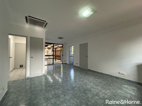 Well Presented home with Modern Bathrooms - Photo 1