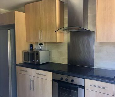 4 bedroom terraced house to rent - Photo 6