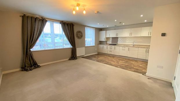 2 bedroom flat to rent - Photo 1