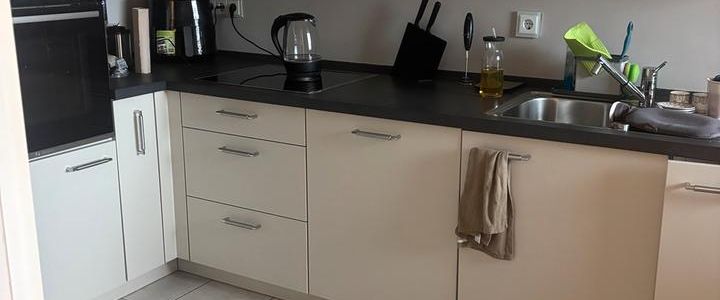 3-Zimmer Wohnung mit EBK & Balkon in Stuttgart Europaplatz - Photo 1