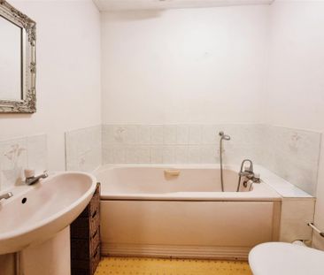 1 Bedroom Flat to Rent in Ashleigh House, Hamblin Court, Rushden, NN10 - Photo 5