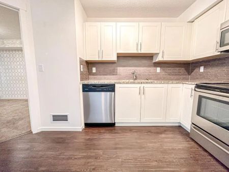 99 Copperstone Park SE (Copperfield Park III) - Unit 1113, Calgary - Unit 1113 — 2 Bedroom - Photo 4