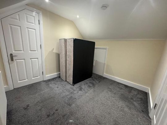 3 bedroom flat to rent - Photo 1