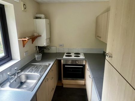 2 bedroom apartment to rent - Photo 4