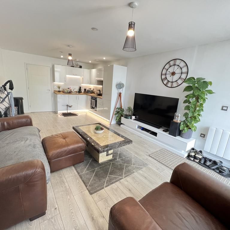 1 bedroom flat to rent - Photo 1