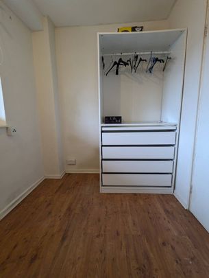 2 Bed Maisonette, Lampeter Square, W6 - Photo 1