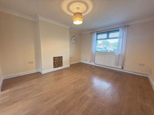 Bottesford Avenue, Scunthorpe - Photo 1