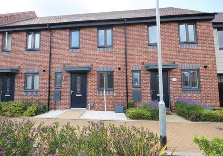 2 bedroom terraced house to rent - Photo 4