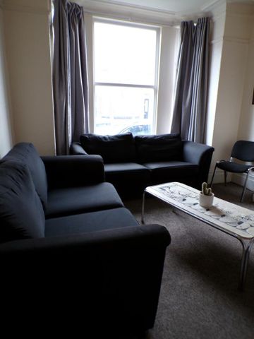 7 bedroom house to rent - Photo 2